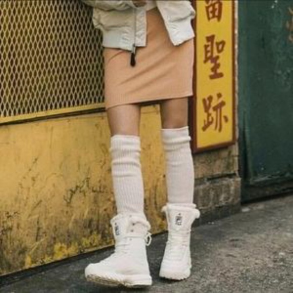 Fila Disruptor Shearling Boots Womens US 8.5 - Picture 2 of 12